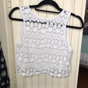 BCNU lace crop top
